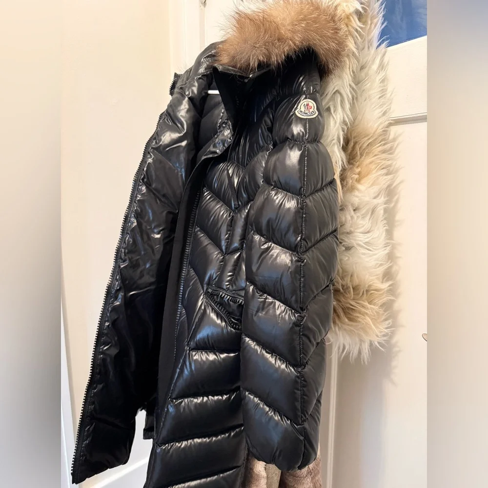 Moncler Black Jacket with Comic Strip Lining - Picture 6 of 8